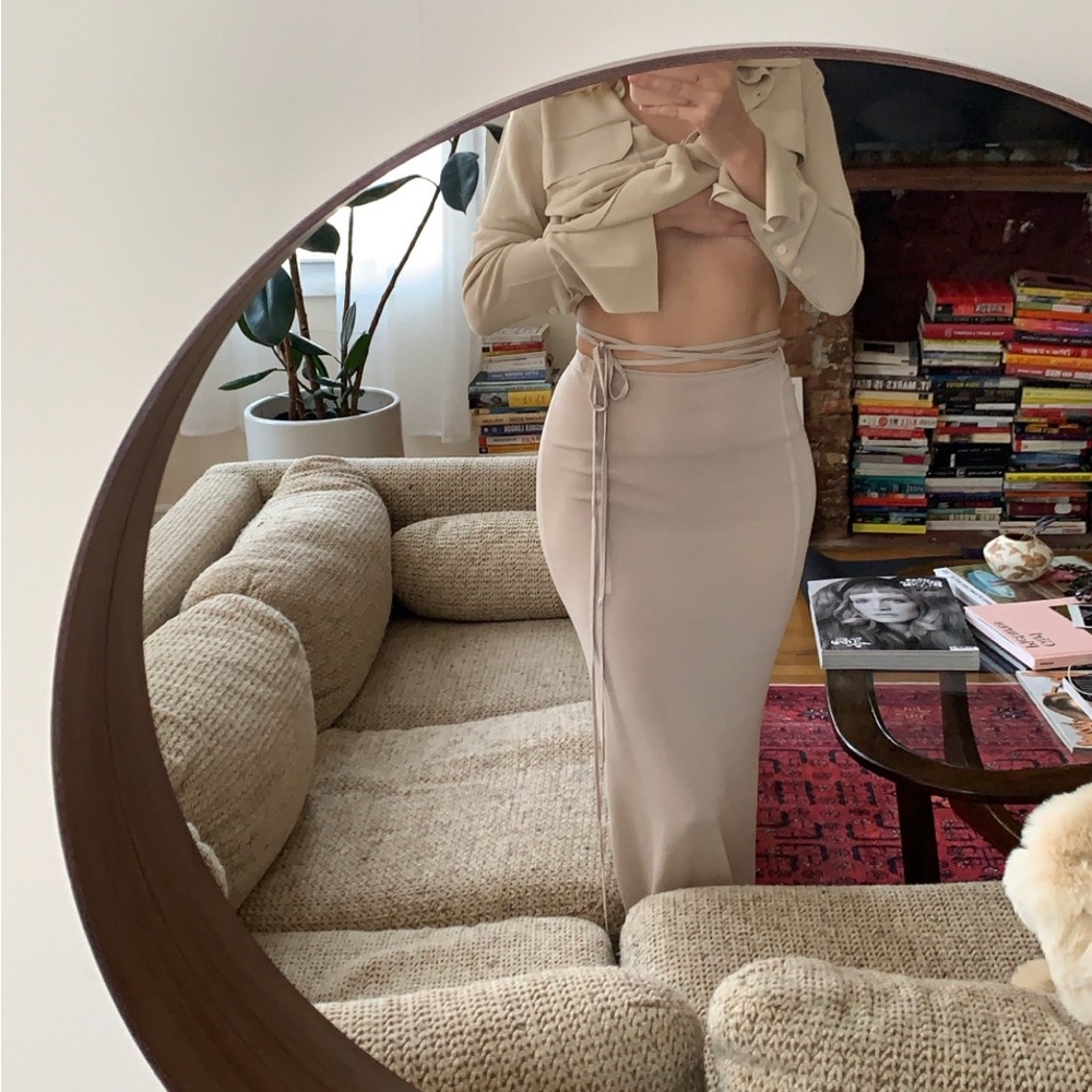 Aya muse toe maxi skirt in light grey